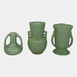 Haeger 1920s Art Pottery Geranium Leaf Frosted Matte Green Set of Three Vases - Picture 1 of 6