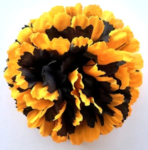 3,5" leuchtend orange & schwarz Nelke Seide Blume BROSCHE Anstecknadel - Bild 1 von 2