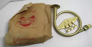VINTAGE UNUSED 1940S TIN FRENCH HORN TOY KAZOO MADE IN USA W/ BOX DIME STORE D2 - Picture 1 of 6