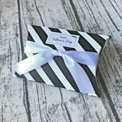 40x Cajas de Regalo Favor Forma Almohada Rayas Blanco y Negro Boda Fiesta Caja de Regalo Foto 1 de 4