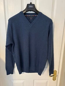Wins and Co V-Neck Jumper - Blue - Large - Picture 1 of 6