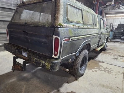 Luz trasera derecha pasajero para camioneta Ford F250 74-79 1290351 Foto 1 de 4