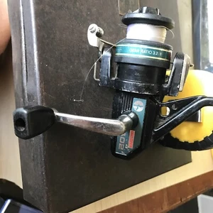 EAGLE CLAW 402 FISHING REEL - Nice used reel! - Picture 1 of 6