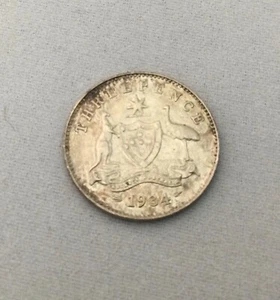 1934 King George V Australian Threepence EF - Picture 1 of 2