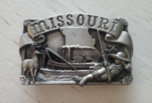 De colección 1984 Siskiyou Missouri Cinturón Hebilla Barco de Río Ciervo Pesca Peltre G-23 - Imagen 1 de 4