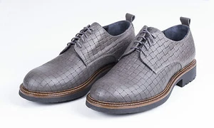 SCARPA ELEVEN ARTIGIANALI IN PELLE GRIGIO CON LAVORAZIONE INTRECCIATA TOTALE - Foto 1 di 6