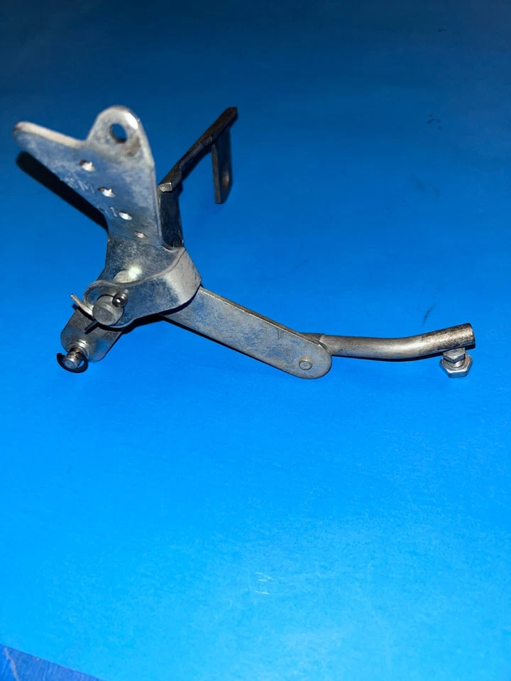 1962 Pontiac Tempest & Lemans Throttle Control Idler Bracket, 1961? GM    LOOK - Image 1 of 4