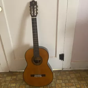 Yamaha G-240 Vintage Classical Guitar: Very Good Condition. - Picture 1 of 23