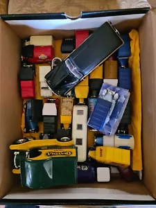Lote de trabajo de coches modelo escala 1/43 + 1/18 ENORME LOTE CORGI LLEDO SOLIDO OXFORD DÍAS PASADOS - Imagen 1 de 17