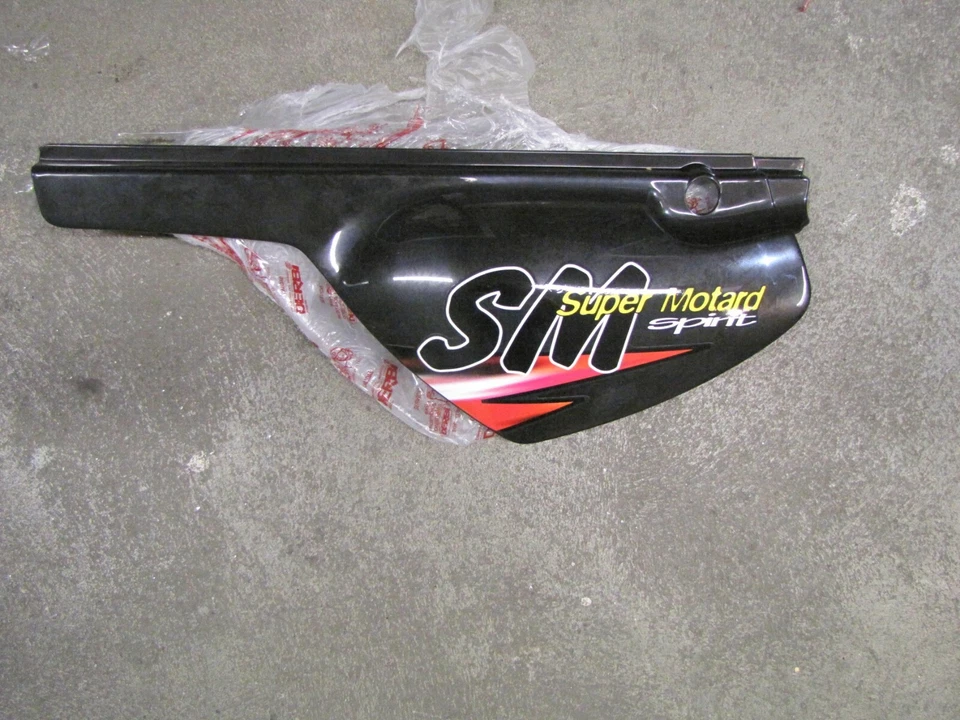 Fairing Side Black Genuine Derbi Senda 00H00519701  - Image 1 of 1