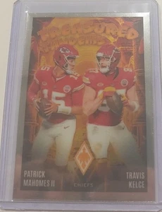 Panini Phoenix 2024 - Tándems atesorados Patrick Mahomes II, Travis Kelce #TT-KC - Imagen 1 de 1