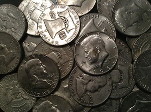 1 HALF POUND LB BAG Mixed U.S. Junk Silver Coins ALL 90% Silver Pre 1965 1 - Picture 1 of 3