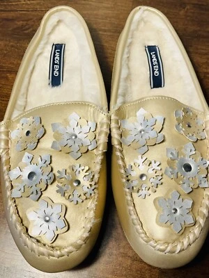 Zapatillas mocasines forradas de piel sintética Lands End, copo de nieve dorado para mujer talla 9 M Foto 1 de 2