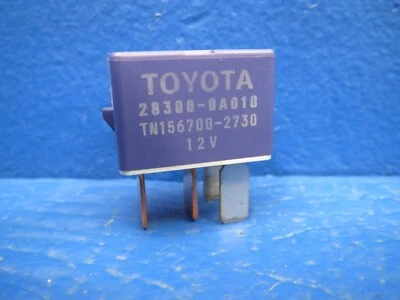 Toyota Camry 2011 debajo del capó caja de fusibles relé de arranque Denso fabricante de equipos originales. B3 Foto 1 de 4