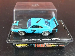 Aurora AFX Dodge Daytona Lanciafiamme - Blu, con fari IN SCATOLA - Foto 1 di 9