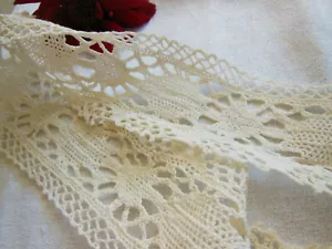 Dentelle large ancienne 75 cm sur 5,8 cm entre deux création couture T3-35 - Imagen 1 de 6