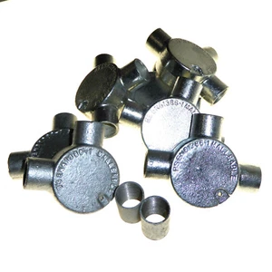 Joblot of Galvanised Tee (5) and Angle (2) Boxes 25mm plus 2 x Solid Couplers - Picture 1 of 4