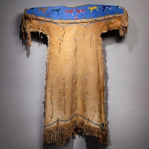 LAKOTA SIOUX PICTORIAL WOMAN'S DRESS - Picture 1 of 9