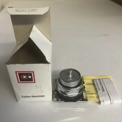 Cutler Hammer Selector Switch 2 POS. Maint. 10250T4011 - Image 1 of 4
