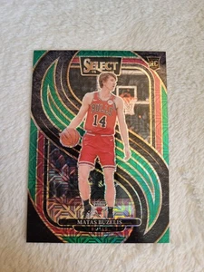2024-25 Panini Select - Premier Level Matas Buzelis #166 Green Mojo Prizm (RC) - Imagen 1 de 2