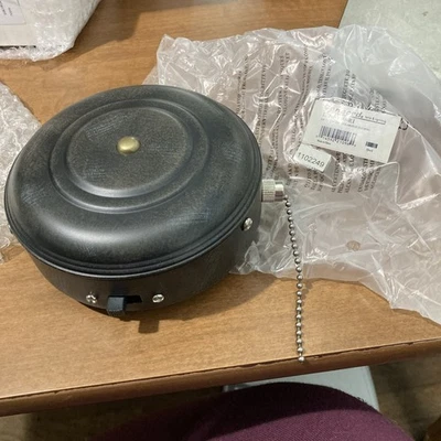 housing and wiring Hampton Bay Bayfield 52-inch indoor black ceiling fan New OB - Image 1 of 4