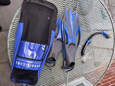 Juego de aletas de snorkel y perno Aqua Lung Sport Zulu, tamaño adulto pequeño Foto 1 de 4