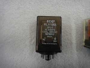 Phillips ECG Relay 3PDT 10A 120VAC 50/60Hz       RLY1055 - Picture 1 of 6