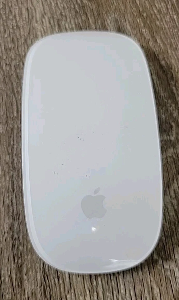 Apple Magic Bluetooth Wireless Mouse A1296 MB829LL/A White - Image 1 of 4