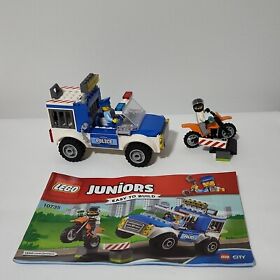 LEGO JUNIORS POLICE TRUCK CHASE 2017 Complete Set With Booklet No.10735