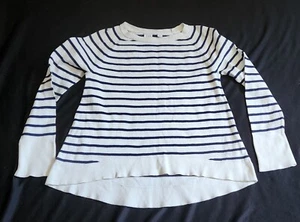 Gap Kids Girls Navy Blue White Striped Lightweight Pullover Sweater Large - Picture 1 of 3