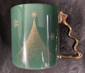 NEW Starbucks HOLIDAY CHRISTMAS TREE + GOLD HANDLE Mug 2025 - Picture 1 of 4