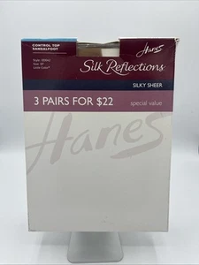 Hanes Pantyhose Silk Reflections Sandalfoot Control Top Sz EF Little Color 0D042 - Picture 1 of 7