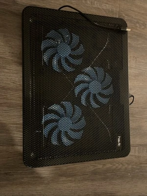 Almohadilla de enfriamiento Havit modelo HV-F2056 USB refrigerador para computadora portátil Foto 1 de 4