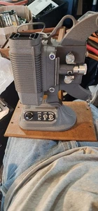 Dejur 8mm Projector Model 750 - Picture 1 of 8