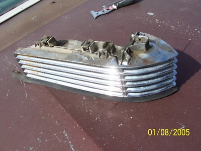 1969 1970 CADILLAC DEVILLE RIGHT CORNER MARKER SIGNAL LIGHT OEM USED COUPE SEDAN - Image 1 of 4