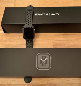 Apple Watch 4 Nike+ GPS + Cellular, 44mm Alu Dunkelgrau, Armband Anthrazit/Schw. - Bild 1 von 7