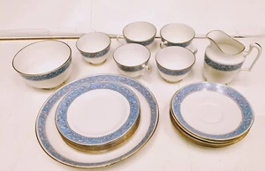 Vintage Crown Staffordshire Hollyhocks Teeset Tassen Teller weiß blau antik - Bild 1 von 23