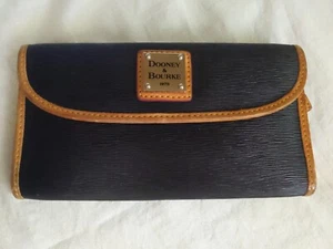 Dooney & Bourke Epi-style Leather Continental Clutch Wallet Black And Brown - Picture 1 of 12