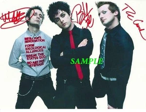 GREEN DAY BAND #2 REPRINT 8X10 AUTOGRAPHED SIGNED PHOTO BILLIE JOE ARMSTRONG - Picture 1 of 1