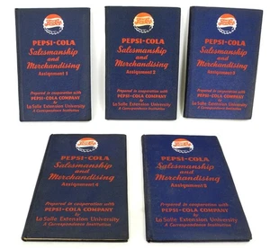Vintage Pepsi-Cola Salesmanship and Merchandising - 5 Book Set - 1946 - Foto 1 di 13