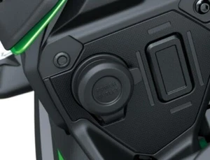 2022 GENUINE OEM KAWASAKI VERSYS 650 12V POWER SOCKET (NOT USB) + RELAY KIT - Picture 1 of 1