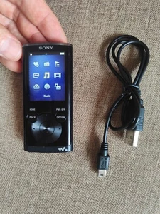 Sony Walkman MP3 Player NWZ-E353 schwarz Digitaler Mediaplayer - Bild 1 von 4