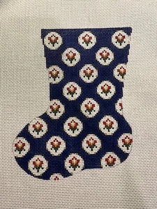 Hand Painted Needlepoint Canvas 18 CT MINI NAVY BLUE XMAS STOCKING ORNAMENT - Bild 1 von 1