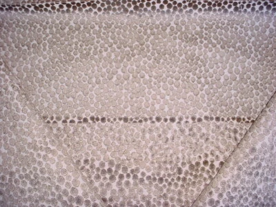 Tela de tapicería de terciopelo crema moneda felpa lunares 1-7/8Y Kravet Couture 32972 Foto 1 de 3