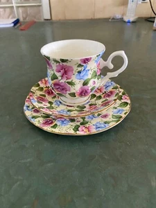 2003 Maxwell & Williams Sweet Pea Tea Cup, Saucer and Plate - Picture 1 of 6