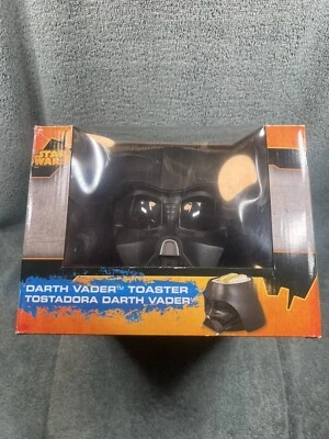 TOTALMENTE NUEVO Star Wars DARTH VADER Tostadora - Casco Negro en Caja PANGEA Foto 1 de 4