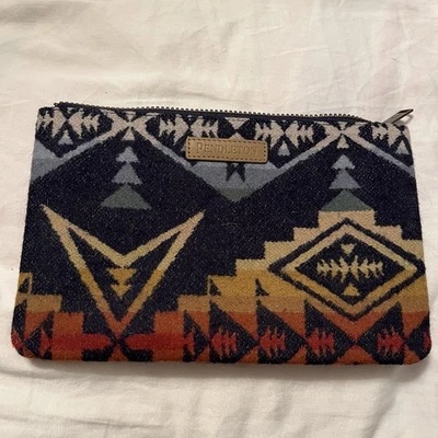 Bolso sin asas Pendleton usado 10 pulgadas bolsa de viaje 100 % lana virgen jacquard Foto 1 de 4