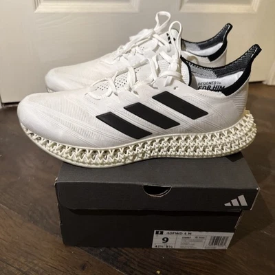 Talla 9- Adidas Para Hombre 4DFWD 4 Zapatos para Correr, Blanco Nube/Negro Núcleo/Gris tablero. Foto 1 de 4