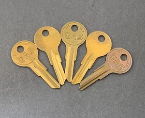 Lots of 2/5 1098X Type Key Blanks for Gas Caps - Picture 1 of 4