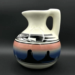 Vintage Native American Handmade 8.5 Inch Glazed Pottery Jug Signed Navajo Art - Picture 1 of 16